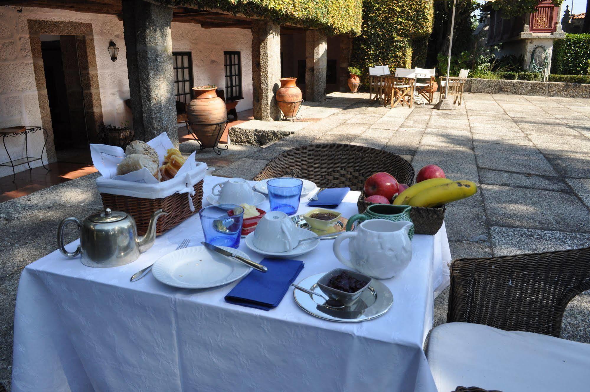 Quinta Da Ponte Do Louro Guest House Luaran gambar